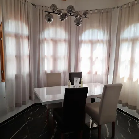 Apartman Dani شقة بيهاتش