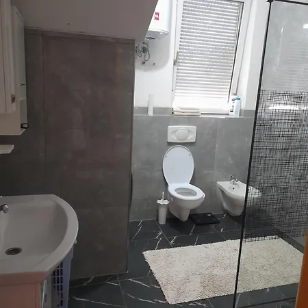 Apartman Dani شقة بيهاتش